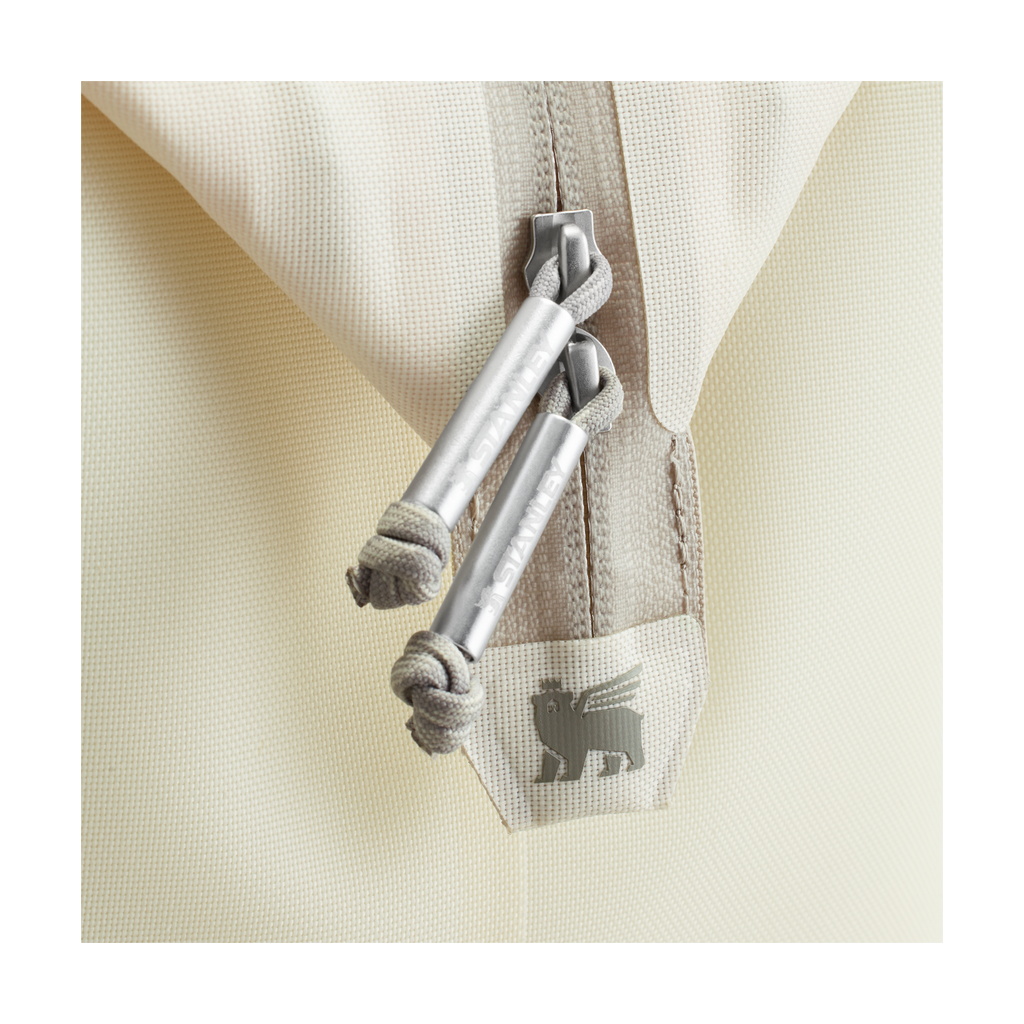 Premium All-Weather The All Day Julienne Mini Cooler D052R - Heavy-Duty Ice-Retention Food & Beverage Carrier Detail